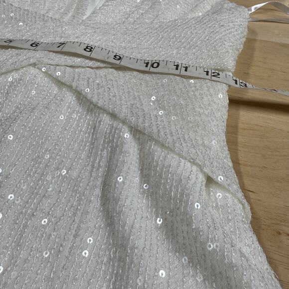 Mac Duggal NWT V-Neck Sequin Wrap Waist Gown White Side Slit Size 2 Sleeveless - Picture 6 of 8